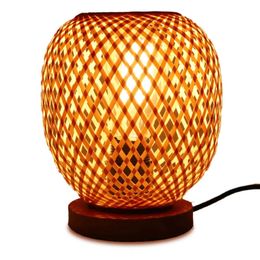 Lamps Shades Bamboo Rattan Woven Table Lamp with Switch Cable Farmhouse Style Bedside Atmosphere Lamp for Office Desk Study Room Y240520DV7I