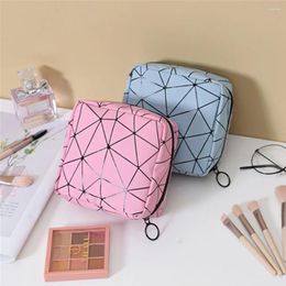 Storage Bags Rhombus Pattern Sanitary Napkin Bag Large Capacity Multifunction Reusable Organizer Portable Women Pad Pouch