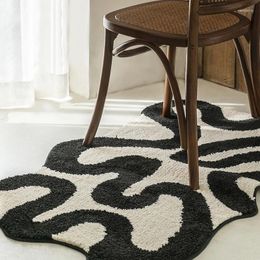 Carpets Nordic Tufting Bedroom Rug Fluffy Black White Geometric Bedside Carpet Corridor Area Floor Pad Mat Aesthetic Home Room Decor
