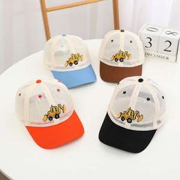 Summer Boys Baseball Hats Buldozer Koparka haftowane dziecięce koty Hip Hop siatka na 2-8 lat dziecięcych kapelusz słonecznych snaback l2405