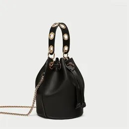 Evening Bags Brands Designer Women's Drawstring Bucket Bag Solid Colour Pu Leather Wide Strap Handbag Gold Chain Shoulder Crossbody