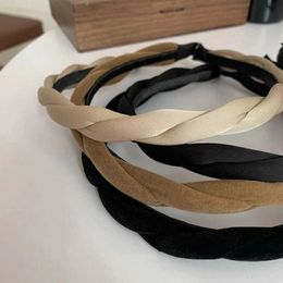 Hair Accessories South Korea and Japan Small twisted velvet fine hair loop elegant temperature high-pressure sensitive hair loop hair clip d240520