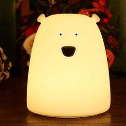 Lamps Shades New Cute Small Bear 7 Colors LED Night Light Battery Powered Baby Bedside Lamp Silicone Touch Sensor Tap Control Kid Gift Y240520WGZO