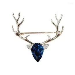 Brooches High-end Christmas Deer Animal Brooch Crystal Rhinestone Lapel Pins Luxulry Jewellery Suit Sweater For Women Accessories