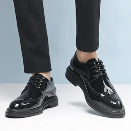 Casual Shoes Hight Quality S/A Classic British Style Business Patent Leather For Men's Black Hombre Pointed Banquet Dress