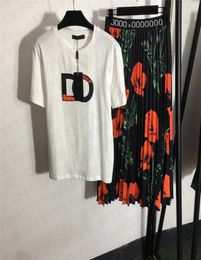 Embroidered Letter T Shirts Tees Dress Two Piece Womens Floral Print High Waist Pleated Skirts Fashion Casual Sets7680597