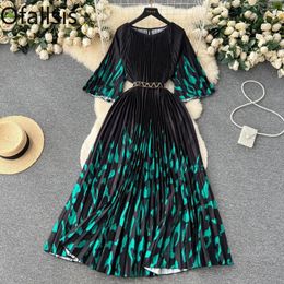 Party Dresses Ofallsis Fashionable Colour Matching Pleated O Neck Dress 2024 Summer Slender Waist Slim Large Swing Beach Female