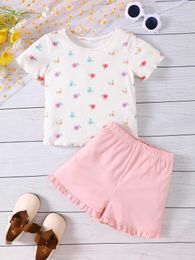 Clothing Sets A New Summer Casual Home Set For Girls Featuring A Small Floral Print Top And Pink Shorts In Two Pieces Y240520Q8XT