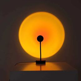Lamps Shades LED Sunset Lamp Nightlights USB Projector Birthday Party Decoration Mood Lights For Bedroom Living Room Wall Photography Y240520C5HC
