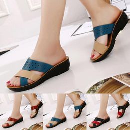 Slippers 2024 Women Wedge Flat Moccasins Leaf Pattern Sandals Cutout Soft Sole Ladies Open Toe Sandalias