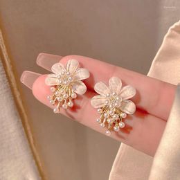 Stud Earrings Simple White Resin Acrylic Flower Sweet Imitation Pearl Beaded Cute Shiny Floral For Women Girl