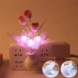 Lamps Shades Led Night Light w/Smart Sensor Plug-in Night Lights for Kids Adults Cute Mushroom Night Light Bedroom Home Decor Light Wall Lamp Y240520PEHW