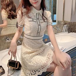 Summer Hollow White Lace Dress Womens Street Clothing Short sleeved Polo Mini Dress Office Womens Party Dress Tank Top 240517