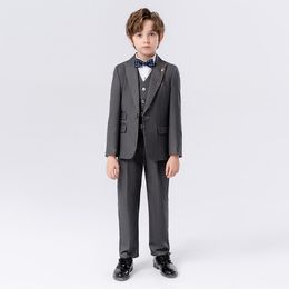 Boys British small suit boys host performance piano flower girl photography dress (shirt + suit + waistcoat + trousers + bow tie + brooch)