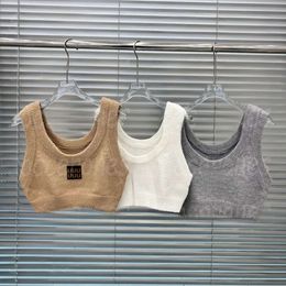 Miumiuss Tshirt Luxury Women Singlet Tops Letter Knitted Tanks Charming Sleeveless Bottoming Tank Miumiuss Tshirt Tops Cropped Sweater Camis 942