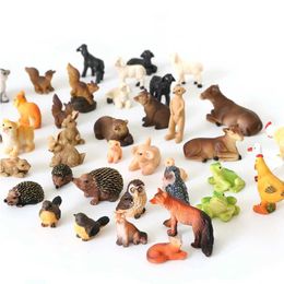 Novelty Games Minimality Animals Figures Set Mini Fairy Garden Farm Forest Animal Figures Minimality Kits Micro Bonsai Terrarium Decoration Y240521