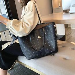 2024 Luxurys handbag Mommy shop tote bag Women's mens Shoulder pochette shopper bag Mirror quality bags MC top handle Leather Cross body bag