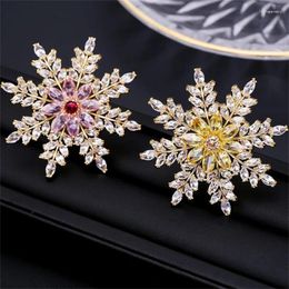 Brooches Pink Yellow Snowflake Brooch For Women Wedding Embellishment Pins Female Boutonniere Jewelry Crystal Snow Flake Broach