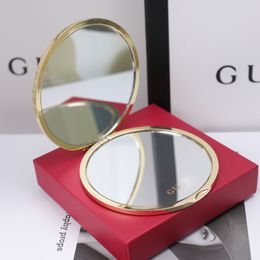 Luxury G Letters Brand Hand Gift Compact Mirrors Four Leaf Grass Gold Vintage Double Sided Portable Enlarged Classic Designer Makeup Mirror Folding with Red Box