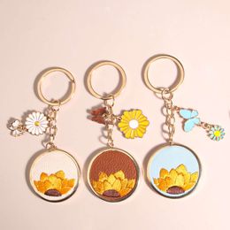 Simple Enamel Keychains Suowers Butterfly Flowers Key Rings Friendship For Women Girls DIY Handmade Jewelry