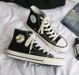 Fitness Shoes 2024 Summer High Top Women Daisy Canvas Fashion Sneakers Men Black White Casual Chrysanthemum Vulcanize