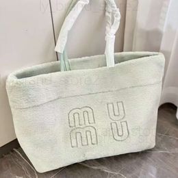 luxury Shopping bag Winter Plush handbag miui Sweet Adeline Sherpa Fashion miui bag Matelasse shoulder Bag Socialite temperament handbags wallet 954