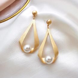 Hoop Earrings 2024 Trendy Round Pearl Drop For Women Fashion Charm Statement Wedding Female Custom Jewelry