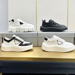 Men Running Trainers white Casual shoes womens designer shoes Lace up Travel leather sneaker lady Thick soled woman shoe platform gym sneakers size 35-44 With box