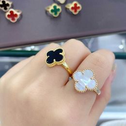 Master carefully designed rings Vaned for couples High Lucky Four Leaf Ring Female trendy Natural White with Original logo box Vanly