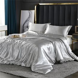 High end mixed natural mulberry silk bedding luxurious silk queen down duvet cover set with flat duvet cover and pillowcase 240518