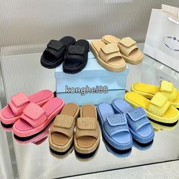 Women Solid Colour Woven Grass Sandals Summer Casual Leather Outdoor Beach Shoes Luxury Designer Mules Loafers Slides Monogrammed Flip-flops With Box