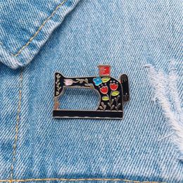 Brooches Creative Vintage Flower Sewing Machine Enamel Brooch Plant Rose Black Alloy Pins Badge Punk Jewelry Gift For Friends