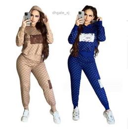 Womens Tracksuits for Luxury Knitted Dress Long Sleeve White and Black Casual Suit 2 Piece Set Knit Pants Sporting Suit