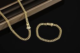 Golden Fashion Miami Stainless Steel Cuban Chain Hip Hop Mens And Womens Jewelry Necklace 240515