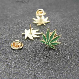 Tree Leaf Enamel Pin Green Leaves Brooch Denim Jackets Backpack Lapel Pins Natural Badge for Women Men CY01