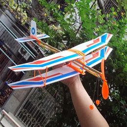 Aircraft Modle 1Pc random color elastic rubber airplane hand throwing assembly airplane model foam airplane power flight glider education toy S5452138