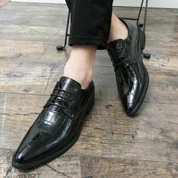 Casual Shoes Luxury High Quality Men Fashion Male Pointed Oxford Wedding Leather Dress Gentleman Office