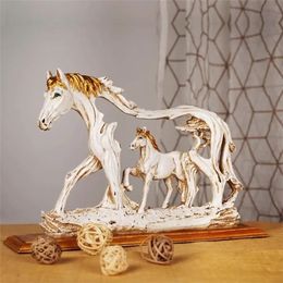 Horse Sculpture Resin Indian Galloping Horse Statue Home Decoration Desktop Decoration Animal Figurines 240520