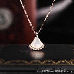 Buu Necklace Expensive Design Engagement Necklace Luxury Small White Fritillaria 18k Jewelry Sterling Silver Fan Shaped with Original Logo Box
