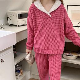 Women's Sleepwear Thickened Flannel Women Pyjamas Set 2PCS Sleepwar Pijamas Suit Autumn Winter Warm Coral Fleece Nightwear Loose Casual Home