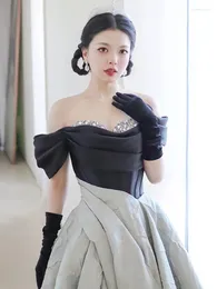 Party Dresses Black Hepburn Wind Evening Dress Off Shoulder Ball Gown Backless Beading Match Females Vintage Formal Gowns 2024