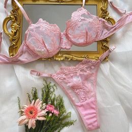 Bras Sets Sexy Lingerie Passionate Embroidered Perspective Tempting Mesh Lace Gathered Women's Suit