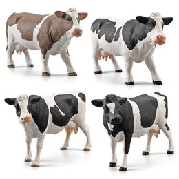 Novelty Games Simulated Farm Poultry Livestock Cow Model Simmental Cattle Black and White Cow Decoration Ranch Animals Y240521