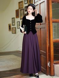 Work Dresses High Quality Women 2 Piece Set Autumn/Winter Fashion Black Retro Square Neck Velvet Top Purple Pleated Skirt Sets Elegant