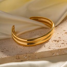 Uworld Minimalist Women Dainty Layer Chunky 18K PVD Gold Plated Stainless Steel Bracelet Opening Waterproof Jewellery Party Gift 240507