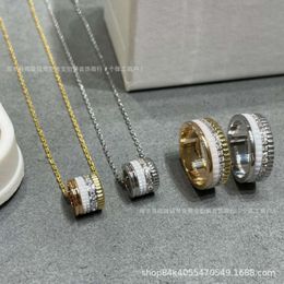Bulgarijewellery Pendants Seiko Light Luxury CNC Plated 18K Rose Gold Ceramic Necklace Mens and Womens Same Style Ring Edge Diamond Rivet Ring