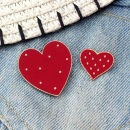 Brooches 2Pcs/Set Couple Heart Brooch Fashion Big Small Red Hearts Shirt Lapel Pin Lovers Romantic Enamel Backpack Badge Gift For Friends