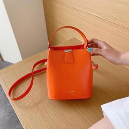 Shoulder Bags Est Trendy Solid Color Bucket Bag Luxury Designer Handbags Korean Fashion Cute Side Ladies Small Crossbody