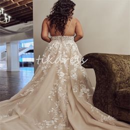 Plus Size Champagne Wedding Dress 2024 Spaghetti Straps A Line Bohemain Bride Dress Elegant Floor Length Tulle Lace Rustic Country Bridal Gowns Custom Made Mariage