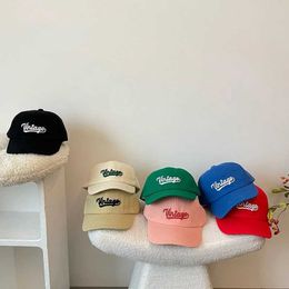 Caps Hats Embroidered Letters Retro Childrens Baseball Hat Sun Boys and Girls Spring/Summer Snapshots Baby d240521